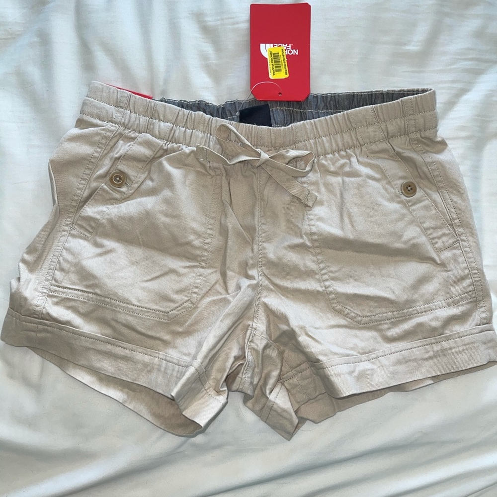 NWT - North Face Never Stop Exploring Shorts